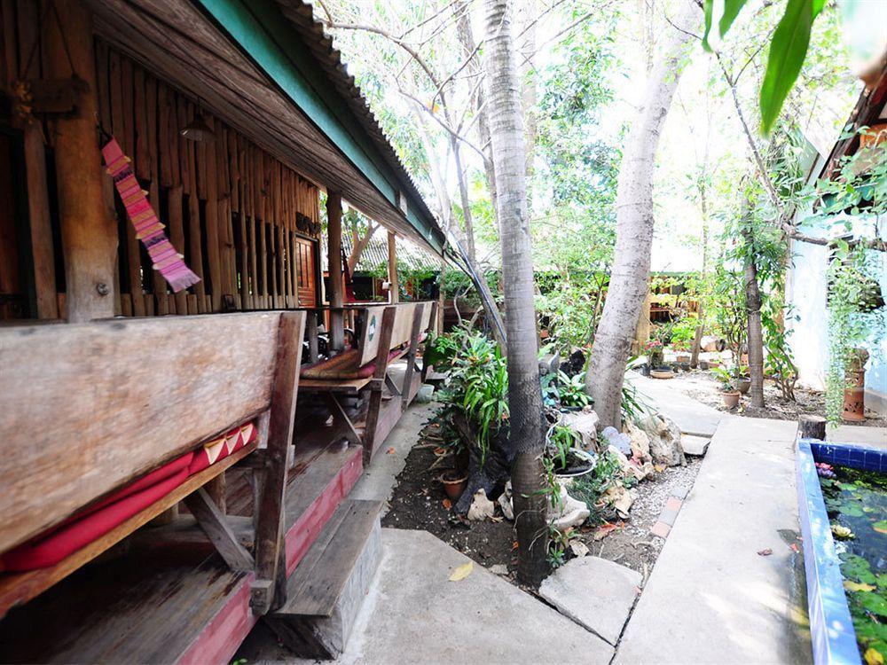 Sukhothai Guest House Buitenkant foto
