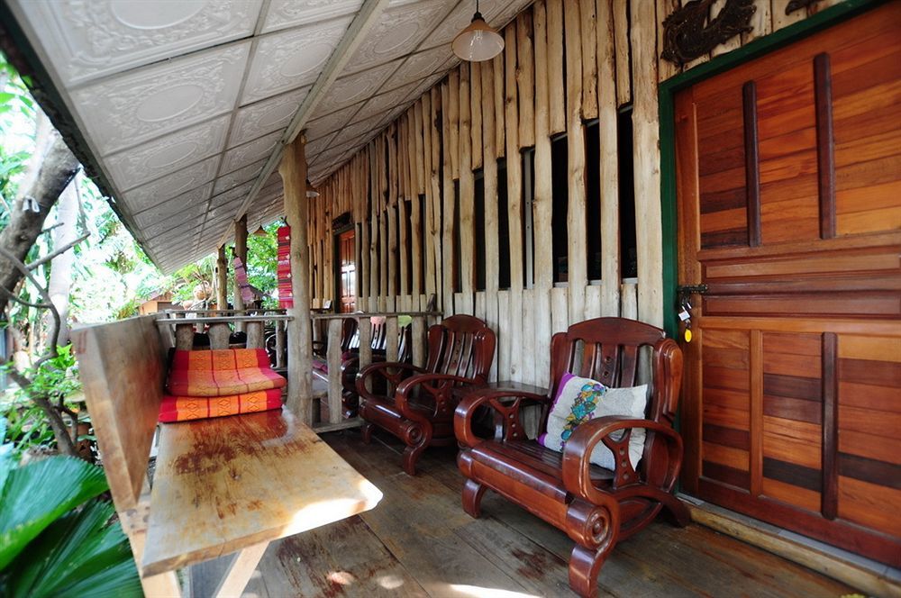 Sukhothai Guest House Buitenkant foto